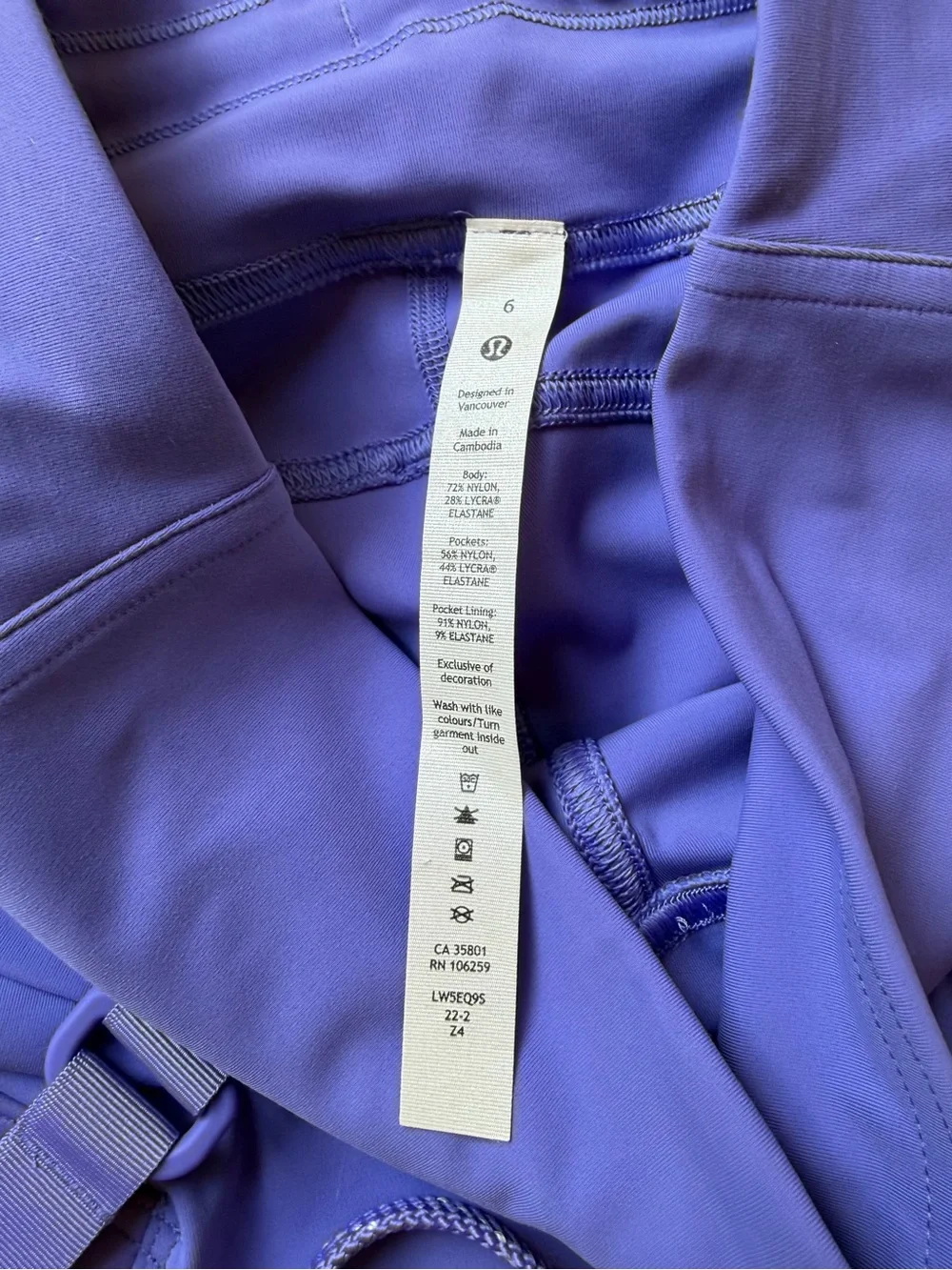 Lululemon Cargo Super-High-Rise Hiking Tight 25